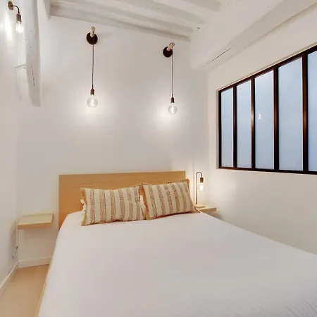 Elegant -2br-4p- Le Marais *