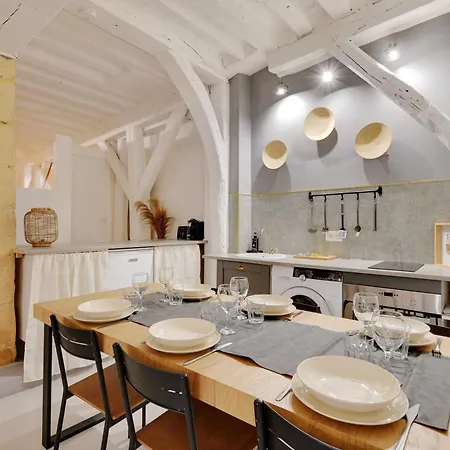 Elegant -2br-4p- Le Marais Apartment Paris